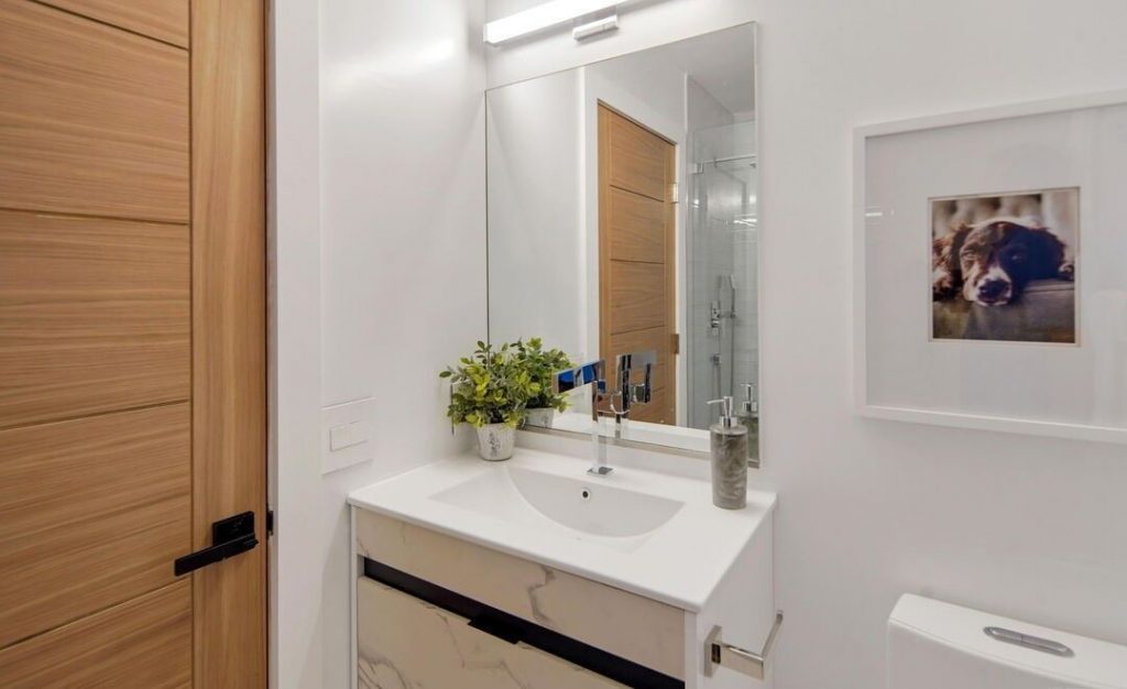 A Tarzana, CA Homeowner's Bathroom Remodel 2