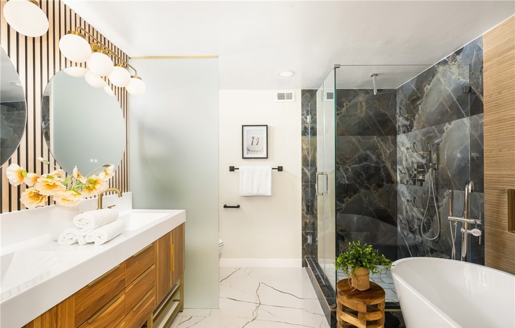 Stunning Bathroom Design Inspirations in Shaver Way BATHROOM_1 (1)