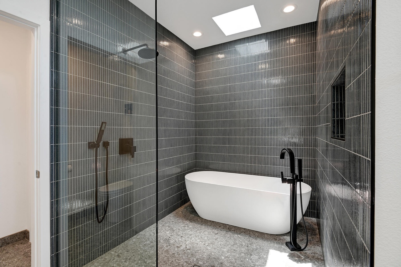 The Perfect Blend: Shower and Freestanding Tub Combo in Palm Springs 2