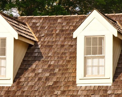 The Classic Elegance of Wood Shaker Roofs: Perfect for California Homes