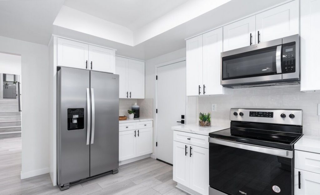 950 Whitebook Dr, La Habra, CA 90631 1