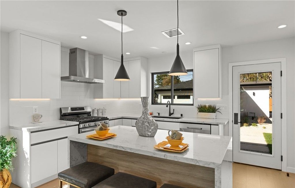 Kitchen Remodel in Sherman Oaks, CA Specialty Remodeling Inc